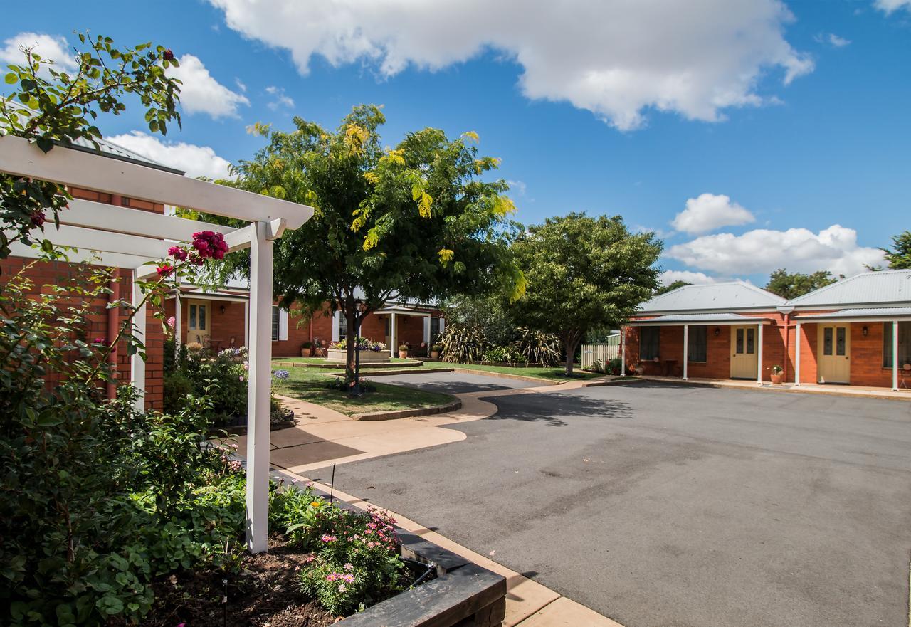Riverview At Ross Bagian luar foto